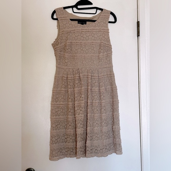 Cynthia Rowley Lace Ruffle Sleeveless Fit & Flare Dress – Blush Beige, Size 8 - Picture 1 of 8